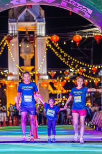 BIB: 50214, 10004, 30192
                            <button type="button" onclick="openModal(21812351)" class="btn btn-primary btn-sm float-right btn-popup" data-toggle="modal" data-target=".modal-high-quality">
                        <i class="fas fa-shopping-cart"></i> Add to Cart
                    </button>
                                            <button type="button" onclick="isThisMe(21812351, true)" class="btn btn-success btn-sm float-right btn-popup btn-isme hidden" data-toggle="tooltip" data-placement="bottom" title="นี่คือรูปของคุณใช่ไหม คลิกที่นี่เพื่อเอาเข้าอัลบั้ม">
                        <i class="fas fa-plus"></i> Add to album
                    </button>
                    <button type="button" onclick="isThisMe(21812351, false)" class="btn btn-warning btn-sm float-right btn-popup btn-isnotme hidden">
                        <i class="fas fa-ban"></i> Remove from album
                    </button>